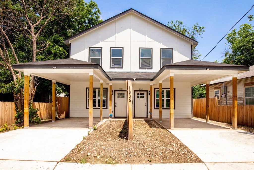 Rent a home san Antonio pet friendly 2 bedroom 2 bathroom 1835 dawson from 2h homes