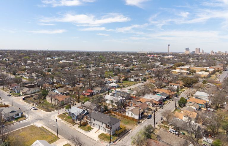 Walkable Neighborhoods in San Antonio for Renters